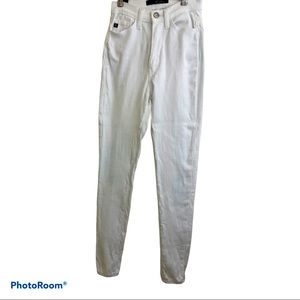 Kancan white straight leg jean size 25